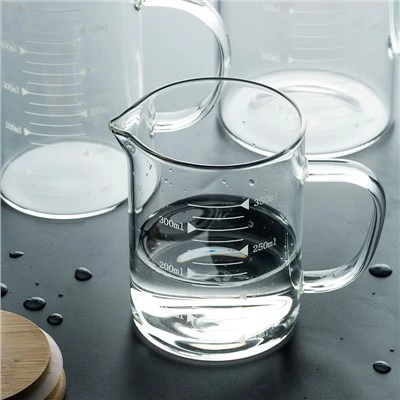 Messbecher aus Glas Gerader Messbecher aus Glas